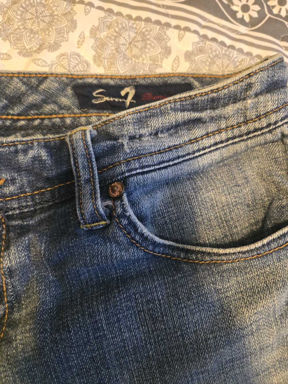 Seven Women's Light Blue Straight Leg Jeans with Gold Stitch Detail Size 29 - Picture 4 of 5